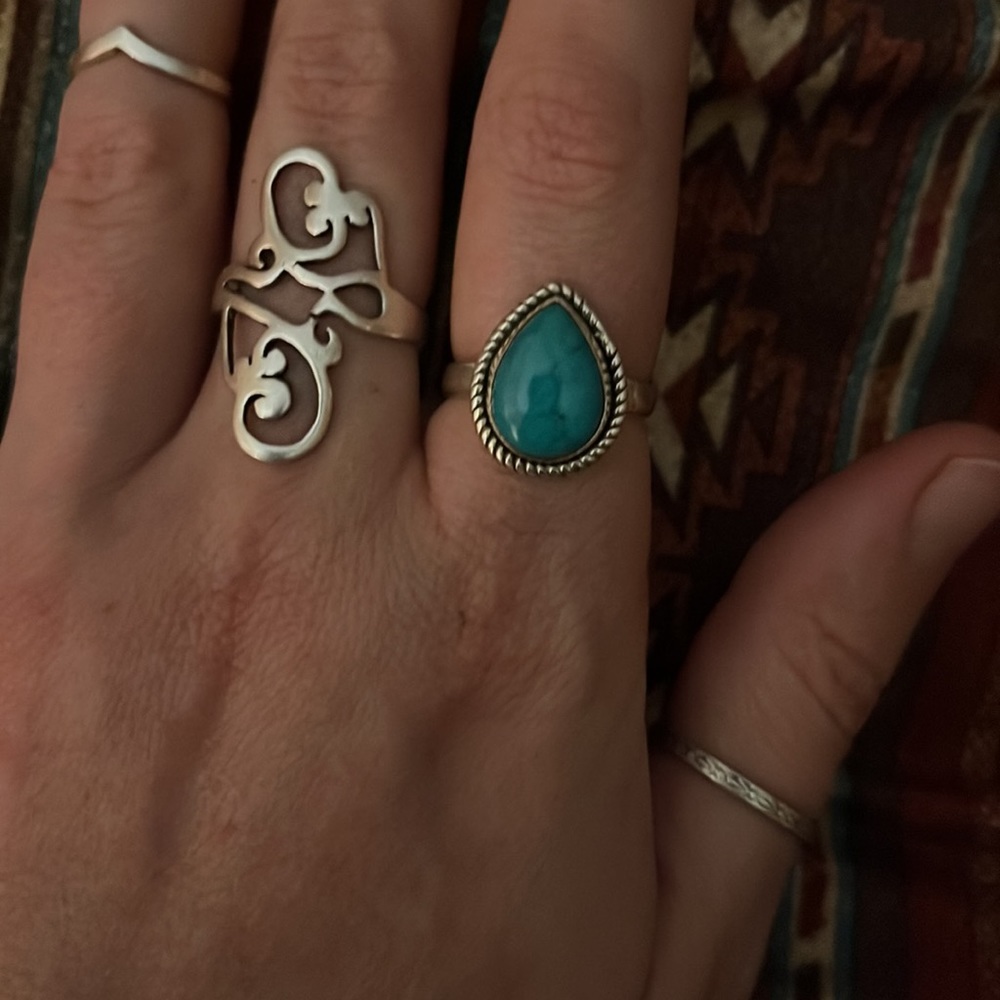 Beautiful Turquoise Solid Sterling Silver Stateme… - image 2